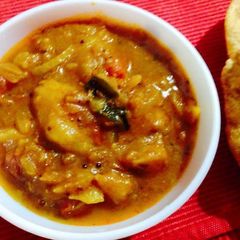 A picture of Aaloo tamatar ki sabzi.