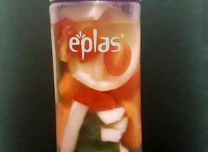 Gambar Infused Water Yan 1 (Tomato ceri, Lemon, Lobak Merah, Timun)