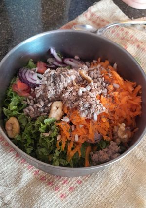 Una foto de Idea 💡 de ensaladita rápida, agridulce y fresca para un día de calor