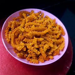 A picture of Jowar Chakli.
