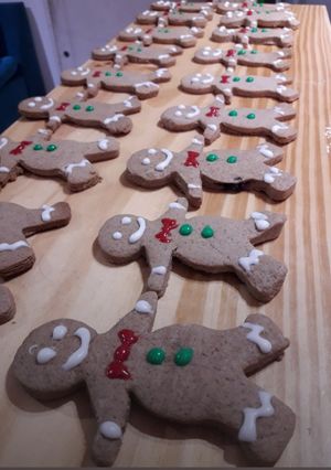 Una foto de Hombre de jengibre Cookies navideñas