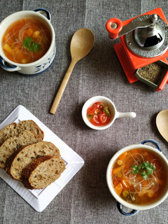 A picture of Zero-oil vegetable soup.