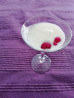 Una foto de Cocktail Piña colada, sin alcohol 🍍🥥