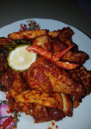 Foto resep Ayam, tempe dan tahu goreng, Pedas manis enak dan sederhana