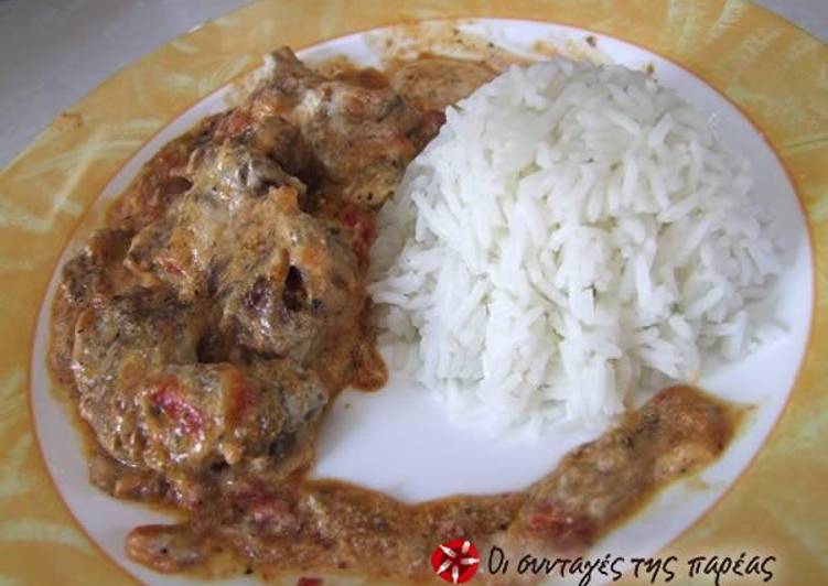 Recipe of Quick Beef with tomato sauce yiaourtlou