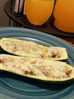 Una foto de Zapallitos italianos gratinados