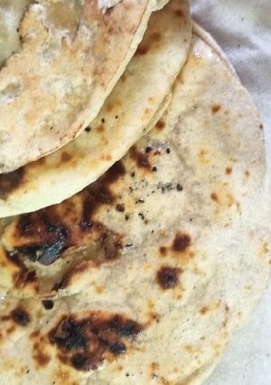तंदूरी रोटी (तवे पर) रेसिपी मुख्य फोटो