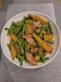 A picture of Sauteed String Beans.