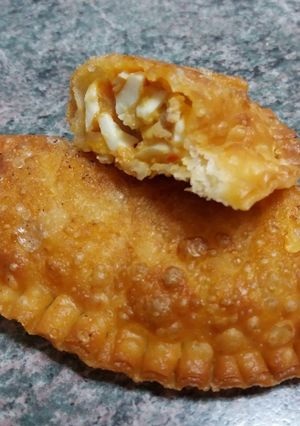 Foto principal de Empanadillas de atún con cebolla caramelizada