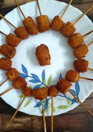 A picture of Crispy Baby Corn Sticks.