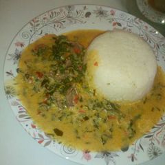 A picture of Tuwon Shinkafa Da Miyan Ugu.
