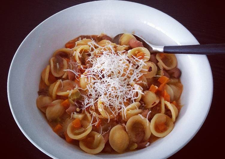 義式紅點豆湯麵 Pasta e Fagioli