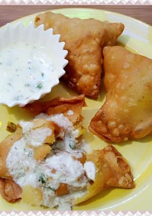 A picture of #Aloo_k_SAMOSA..!! #RamadanKiTayari.