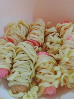 Foto resep Sosis Gulung Mie :)