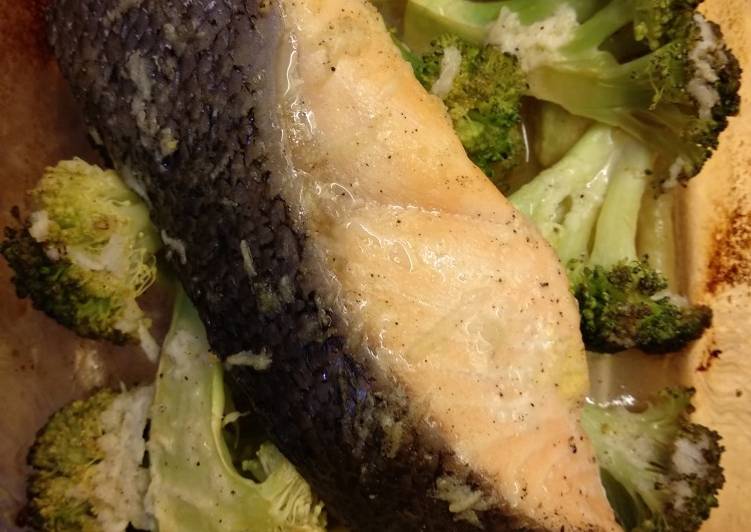 Panggang Salmon Brokoli Kentang ala mashed potato