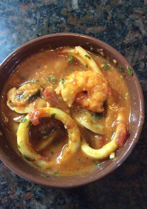 Una foto de Cazuela de mariscos 🍤