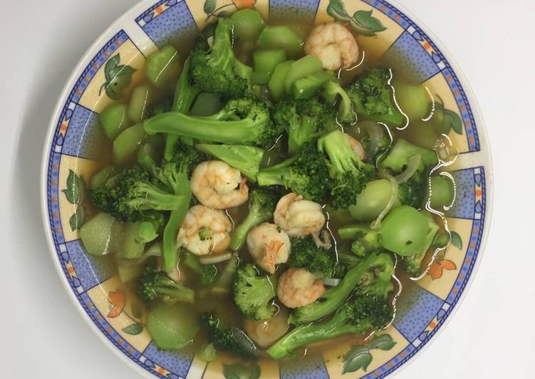 Langkah Mudah untuk memasak Tumis brokoli (menu diet) yang praktis
