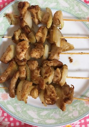 Hình của món Gà xiên chiên.