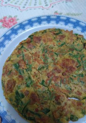 Una foto de Tortilla de acelga y longaniza😄