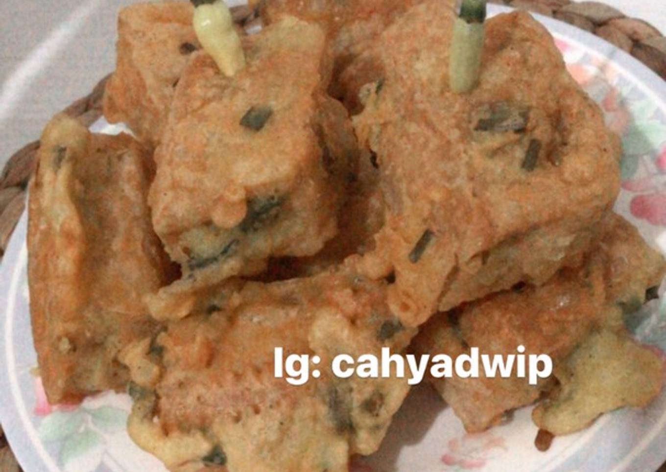 Tahu isi / Tahu Brontak