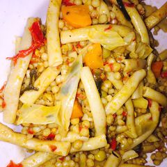 A picture of Jollof din taliya da amberuwa.