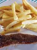 Plateada al horno con papas fritas