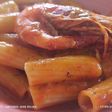Pasta elicoidal en salsa de pomodoro y gambas