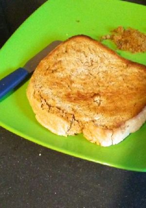 Una foto de Pan con manteca y azúcar 💜