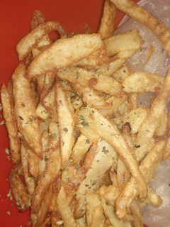 Una foto de Papas fritas bien crocantes 😎😋