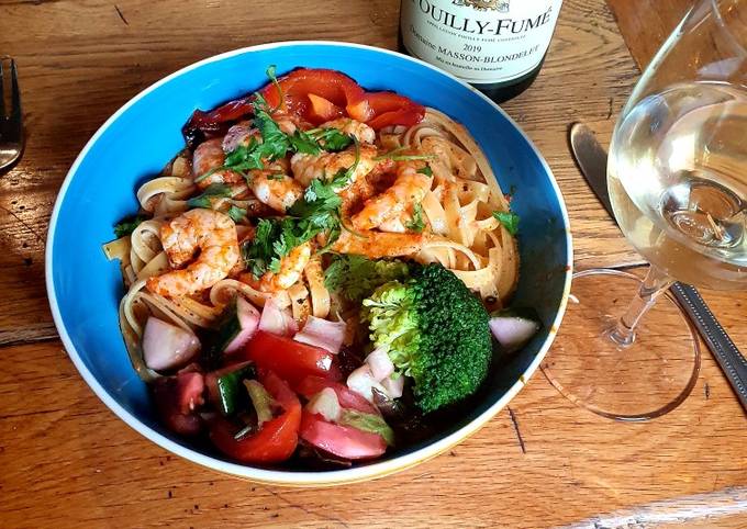 Fried shrimp and fettuccine