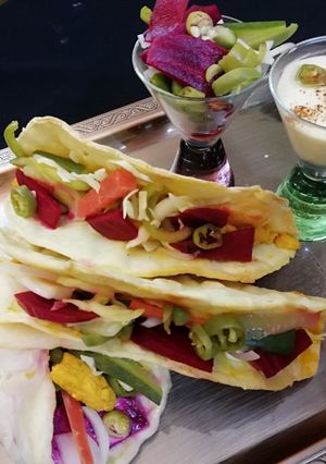 A picture of CHICKEN SHAWARMA + TACOS #ramdankitayari #fastfoodcontest.