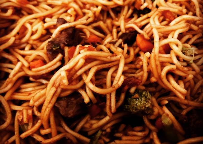 Lo mein with Beef & Broccoli