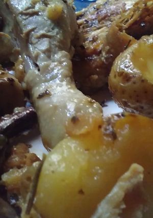 Una foto de Pollo a la cacerola con limón