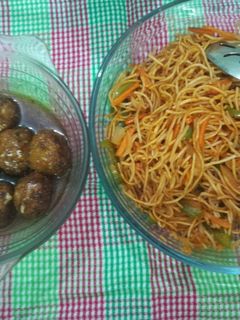 नूडल्स (Noodles recipe in hindi) रेसिपी मुख्य फोटो
