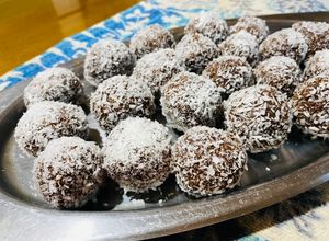 Una foto de Trufas o bombones de chocolate 🍬