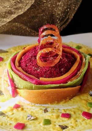 রঙ্গীন পাটিসাপটা দিয়ে মোড়া বীটের ভাপা পিঠা ( rongin patisapta diye mora beet bhapa recipe in Bengali রেসিপির প্রধান ছবি