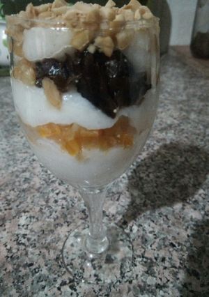 Une photo de Verrine de Riz broyé aux fruits secs