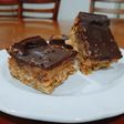 Cuadraditos de caramelo y chocolate