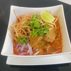 A picture of Beef Kao Soi.