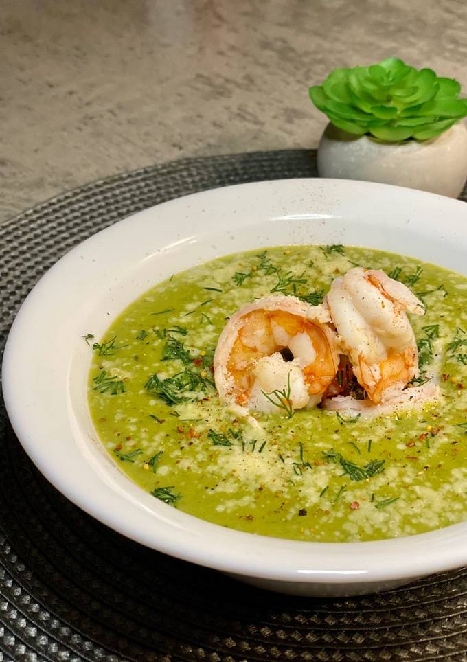 Шпинатно-вершковий крем-суп з креветками 🍤
