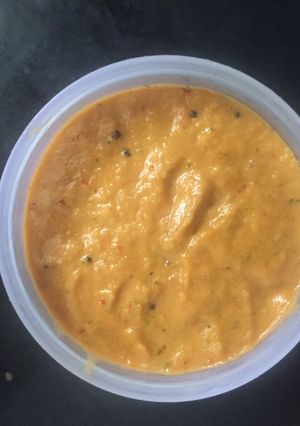 A picture of Red chutney.