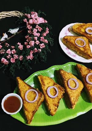 A picture of Bread Pakoda.