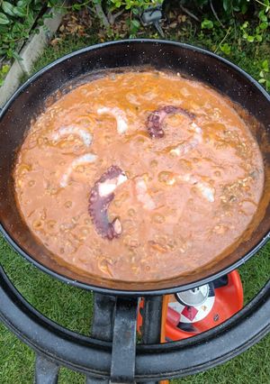 Una foto de Arroz meloso con langostinos y pulpo
