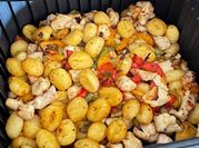 Una foto de gnocchi de pollo