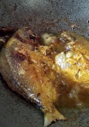 A picture of Pomfret fish fry.