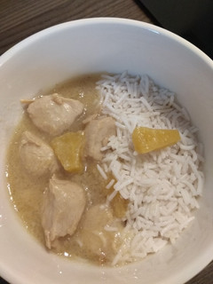 Una foto de Pollo con piña en olla rápida