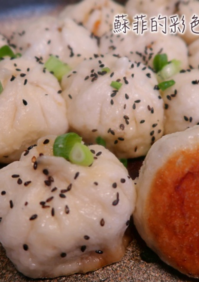 『鮮肉水煎包』在家做出熱騰騰的美味料理！ 的食譜成品照片