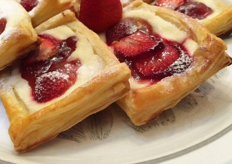 Resep Strawberry Cheese Danish Oleh Anissa Rizkianti Cookpad