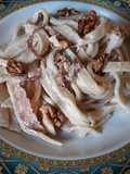 Scialatielli con noci e striscioline di salame