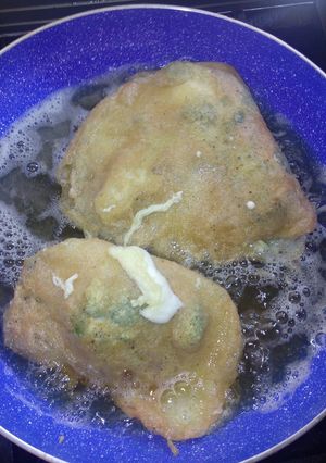 Una foto de Tortitas de brócoli con queso